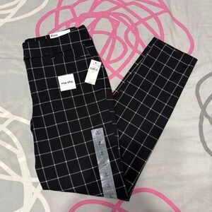 Old Navy Black and White Windowpane Pixie Pants